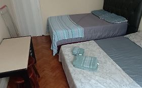 Quarto em Apartamento Compartilhado